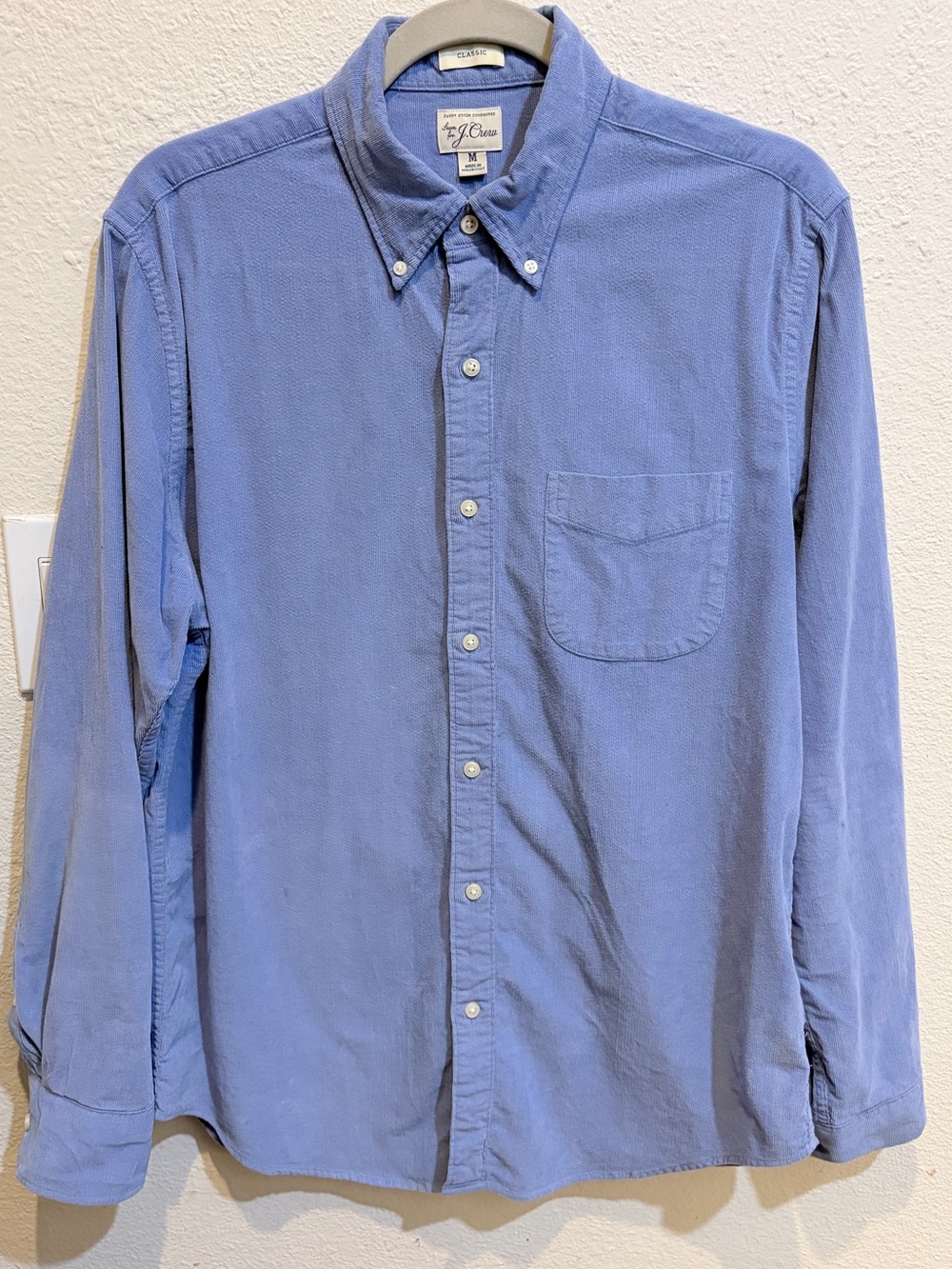 J.Crew Classic Men’s Medium Blue Stretch Cotton textured Button Down Shirt